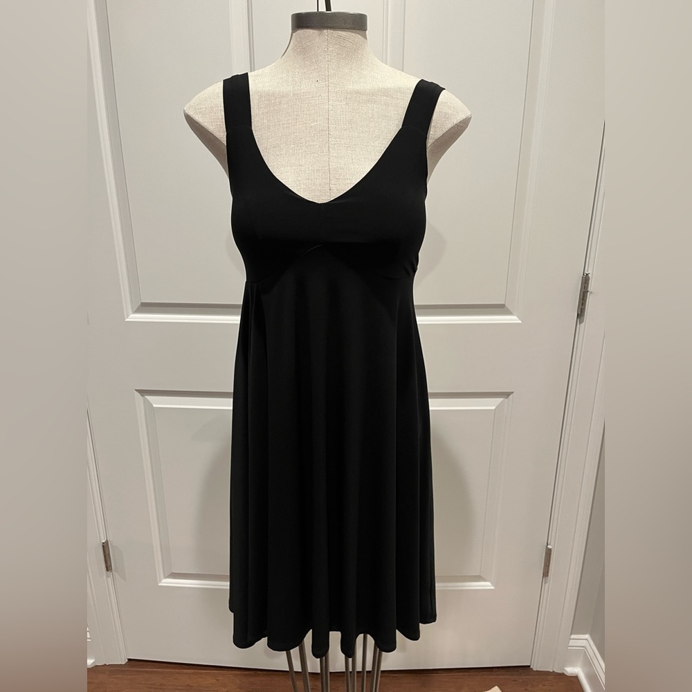 Sympli black sz 6 dress